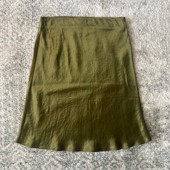 Aritzia Babaton Mini Slip Skirt Lot of 3 Black Brown Olive - Picture 4 of 7